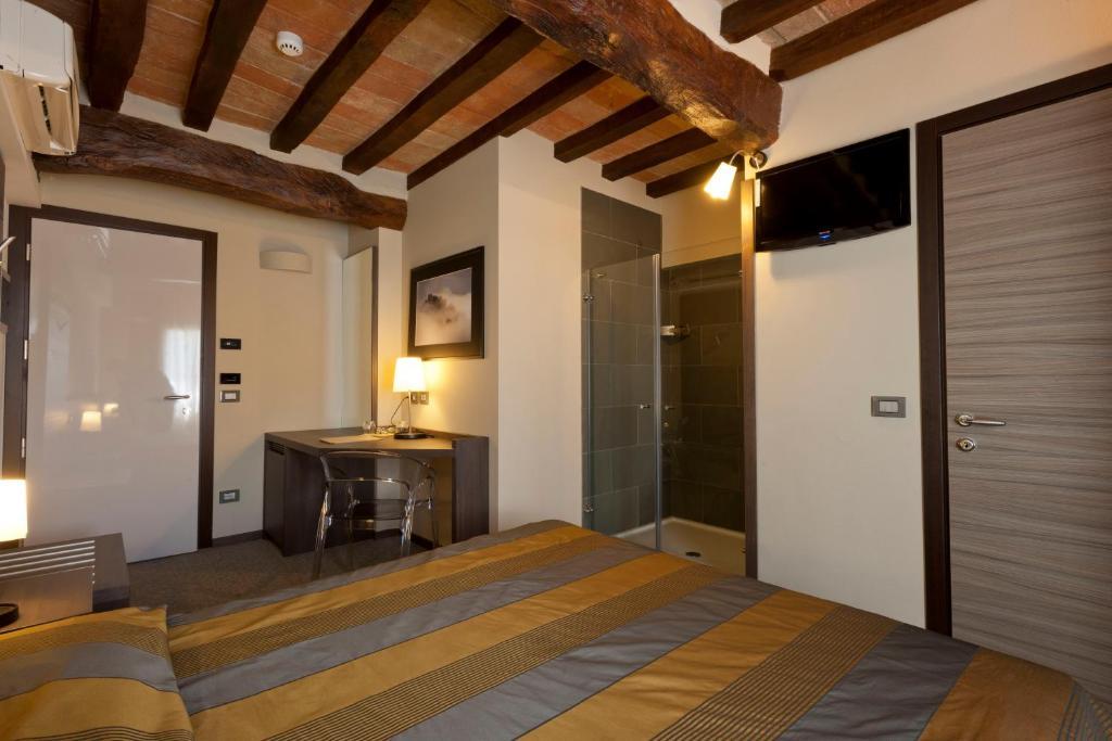 Locanda Sant'Ambrogio Rivalta (Reggio Emilia) Quarto foto