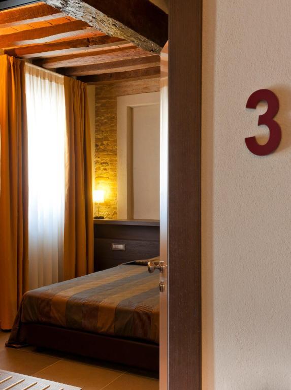 Locanda Sant'Ambrogio Rivalta (Reggio Emilia) Quarto foto